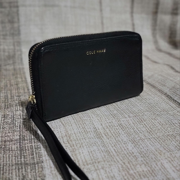 Cole Haan Leather Womens Wallet - Picture 2 of 8